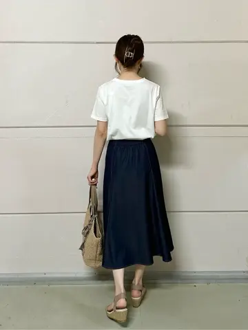 ANY SIS みぃ コーディネート画像