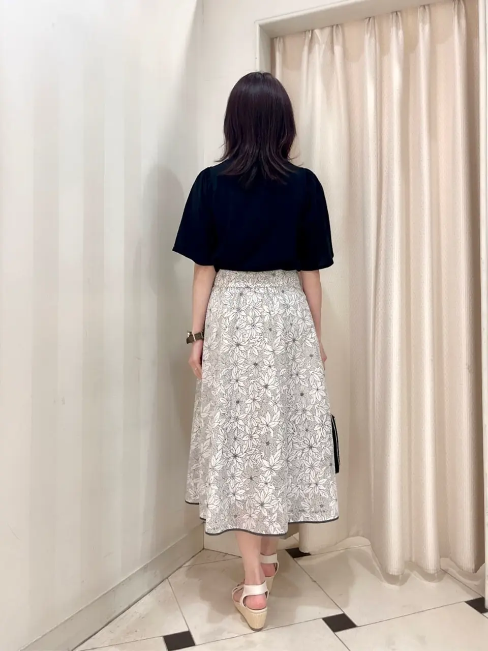 ANY SIS 金井 コーディネート画像