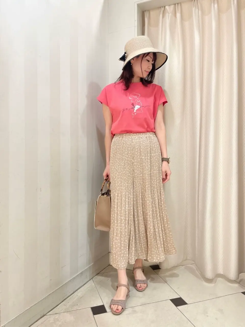 ANY SIS 金井 コーディネート画像