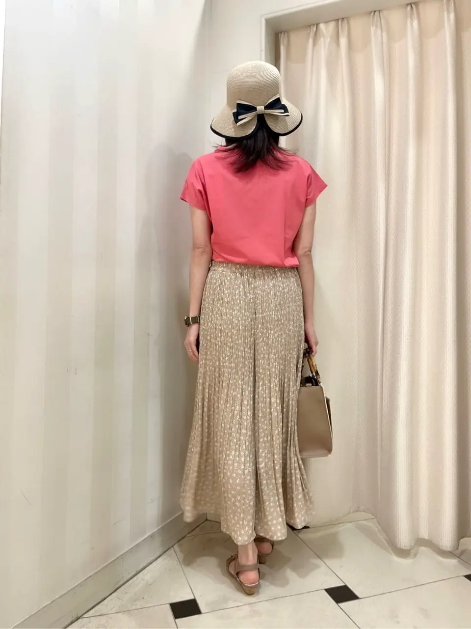 ANY SIS 金井 コーディネート画像