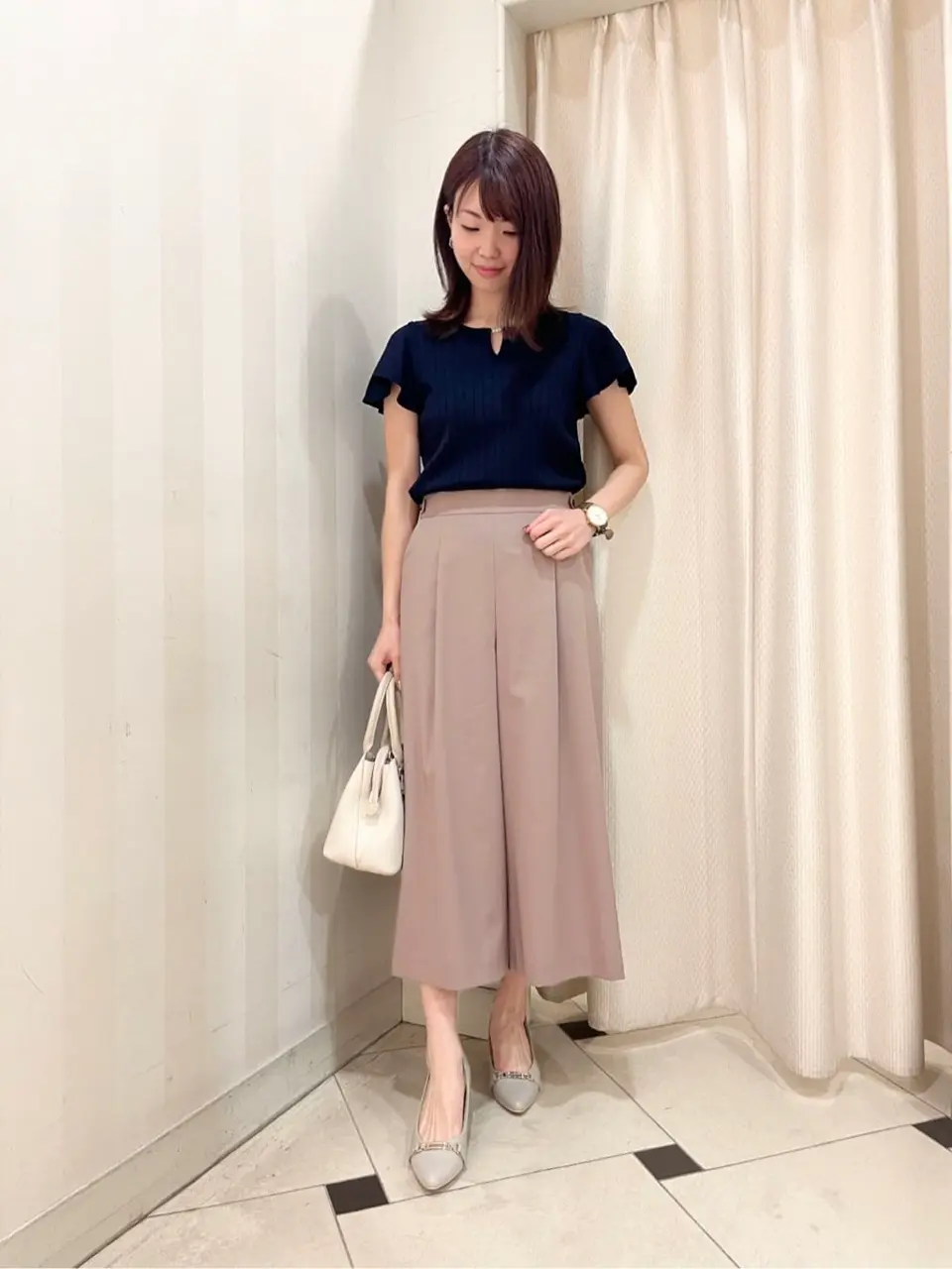 ANY SIS 金井 コーディネート画像