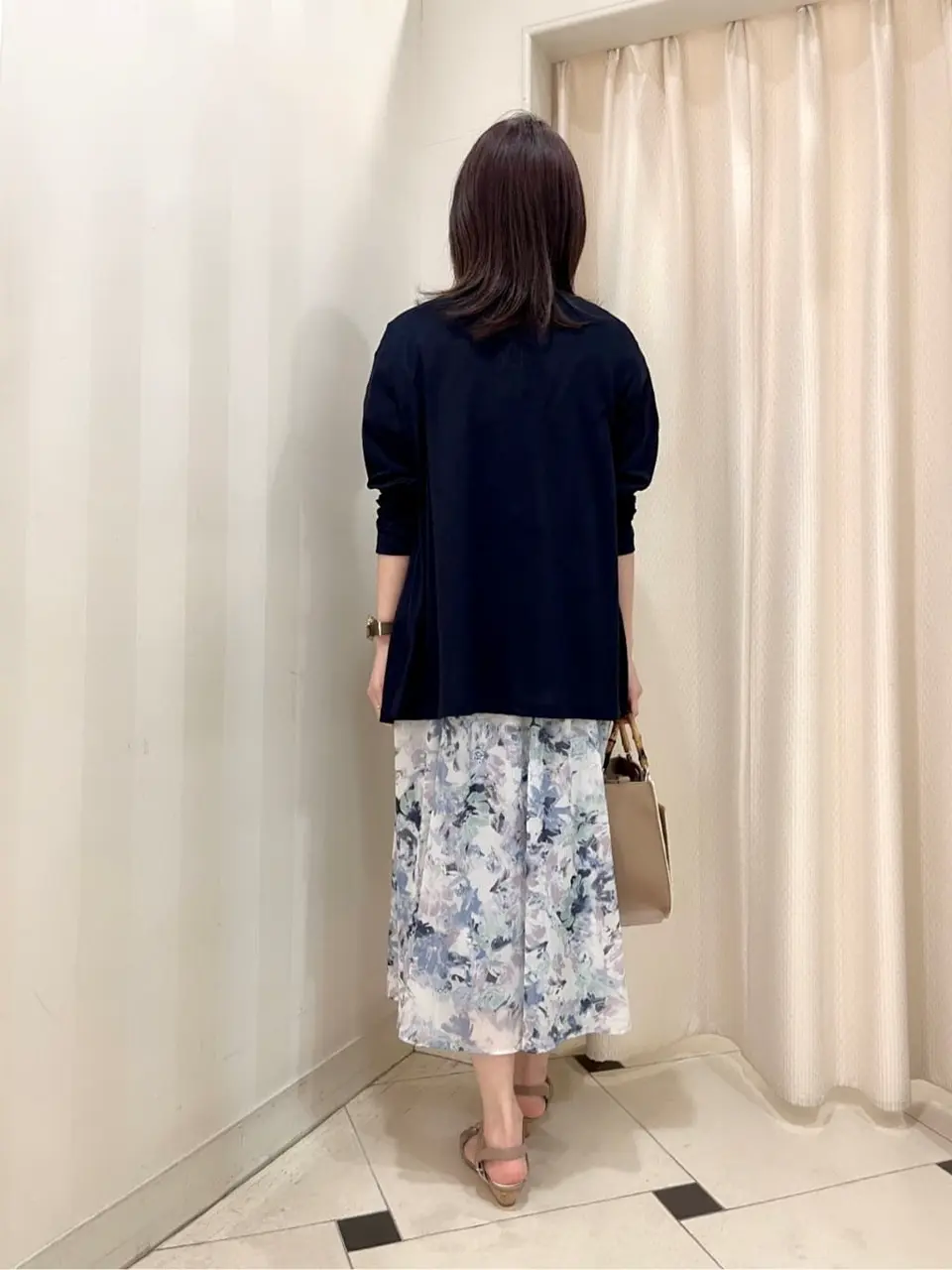 ANY SIS 金井 コーディネート画像