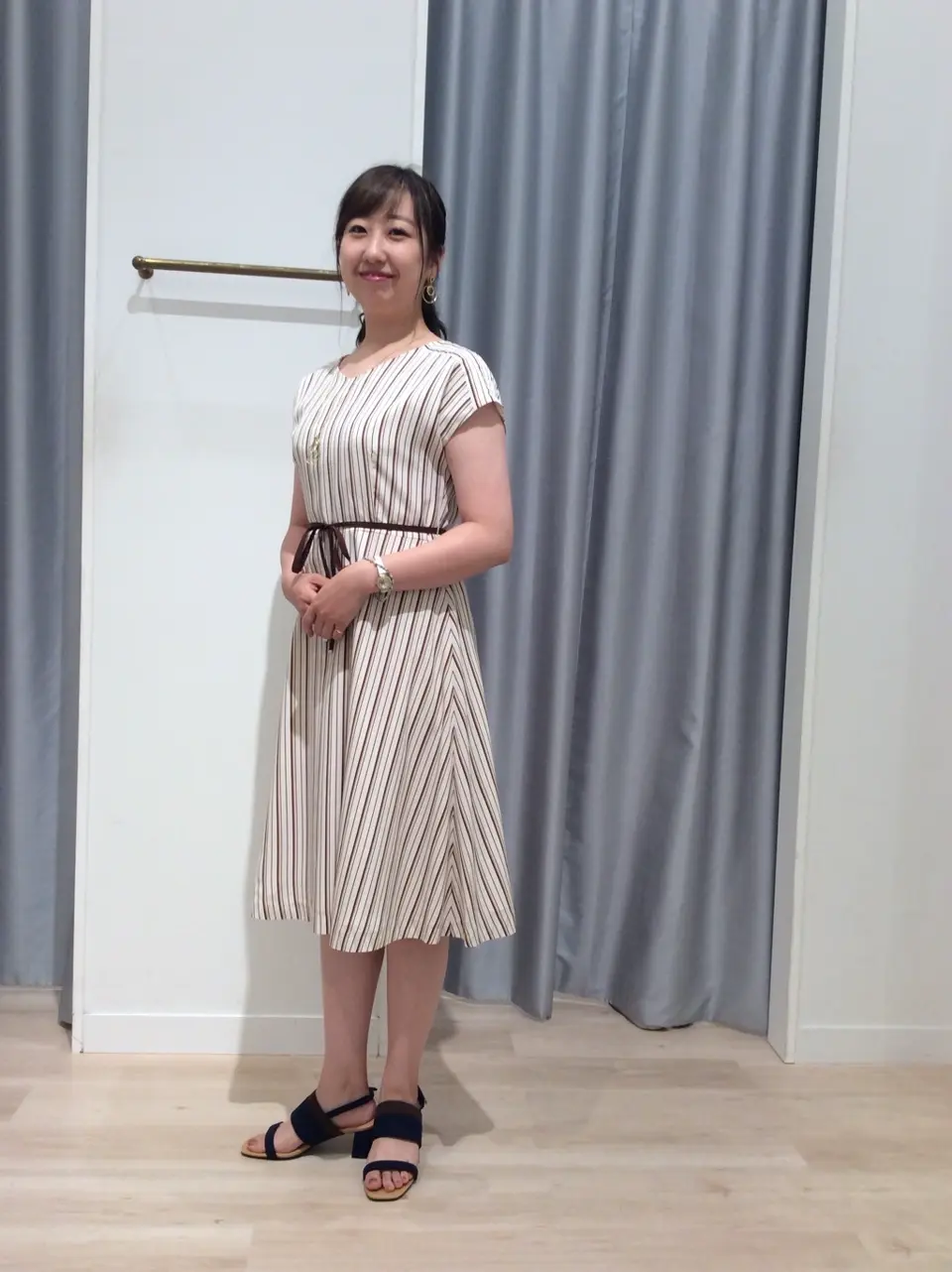 ANY SIS スタッフ コーディネート画像