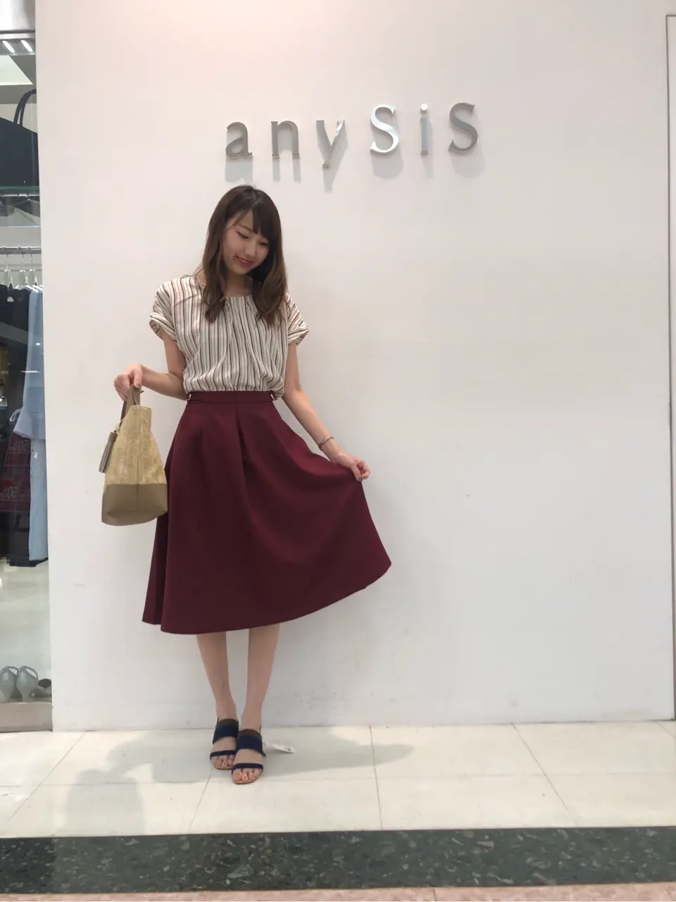 ANY SIS スタッフ コーディネート画像