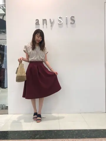 ANY SIS スタッフ コーディネート画像