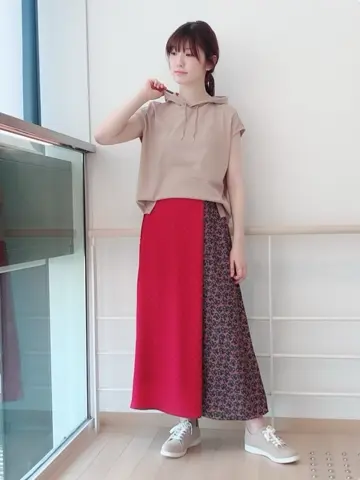 ANY SIS 本社スタッフ コーディネート画像