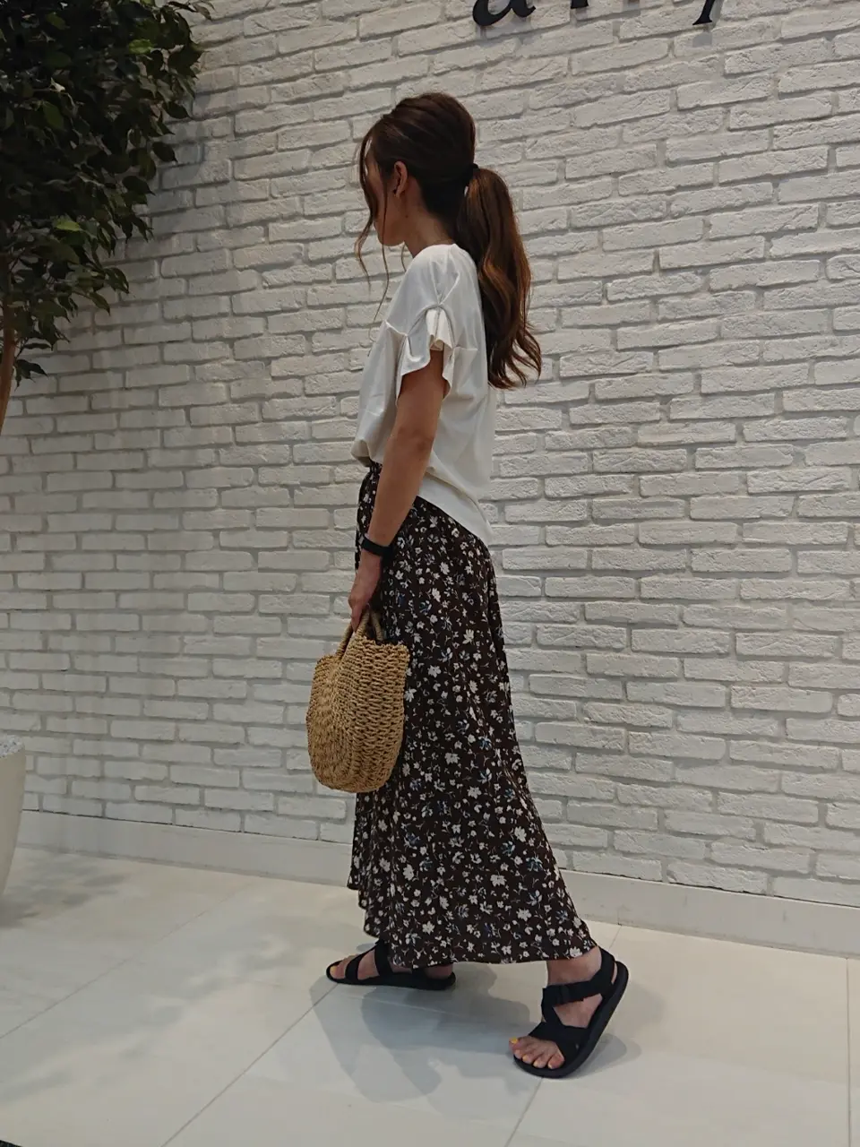 ANY SIS 東海林 コーディネート画像