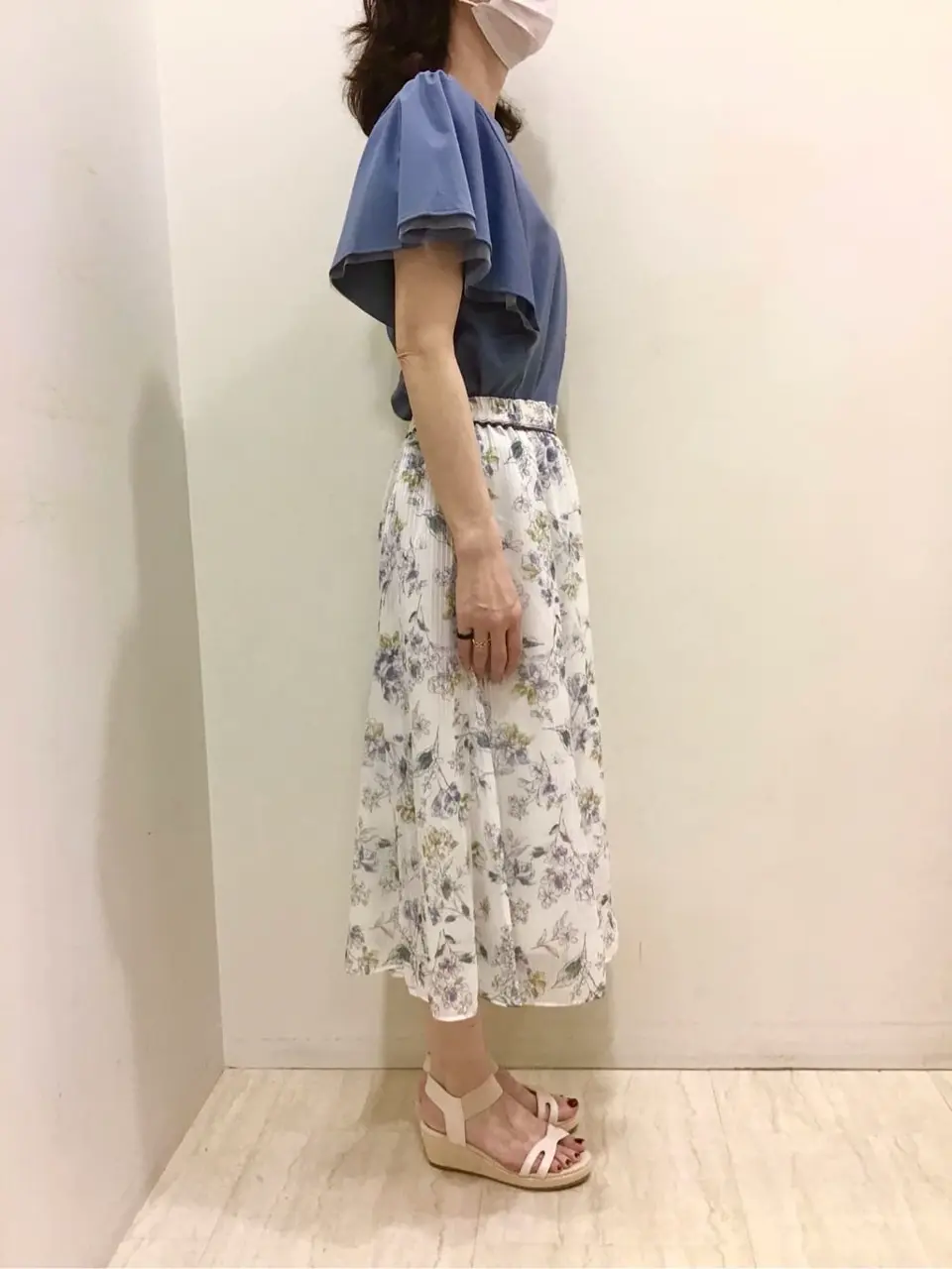 ANY SIS スタッフ コーディネート画像