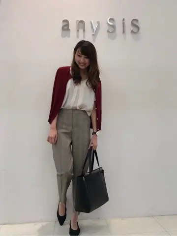 ANY SIS スタッフ コーディネート画像