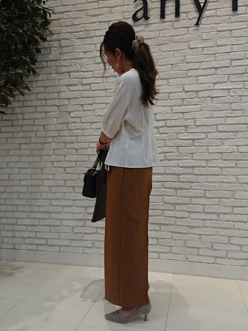 ANY SIS 東海林 コーディネート画像