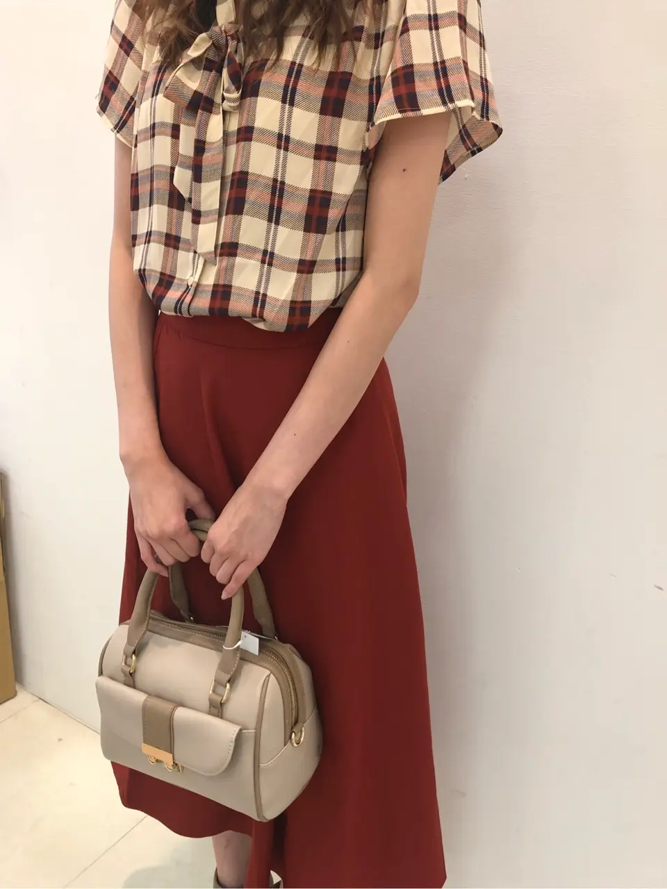 ANY SIS スタッフ コーディネート画像