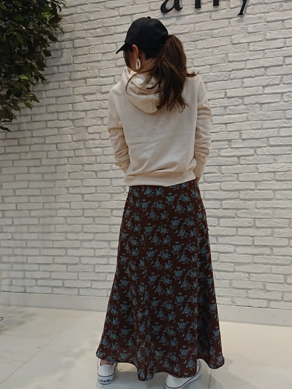 ANY SIS 東海林 コーディネート画像