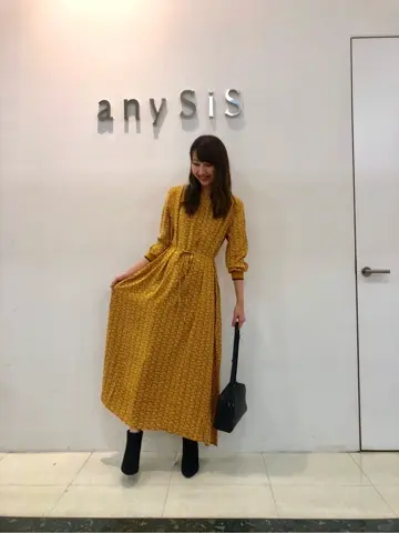 ANY SIS スタッフ コーディネート画像