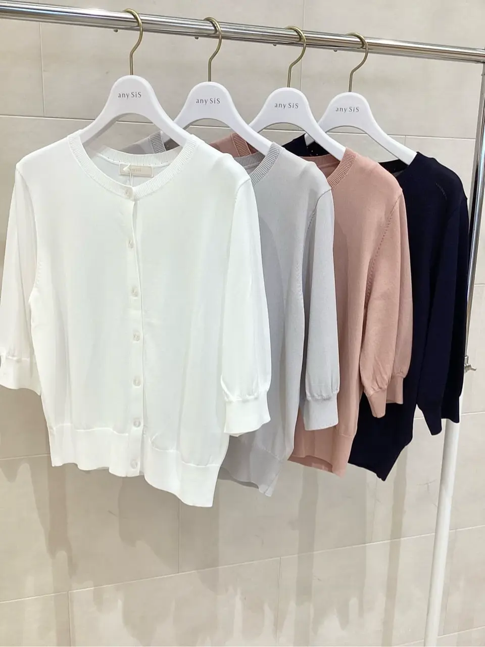 ANY SIS 髙橋 コーディネート画像