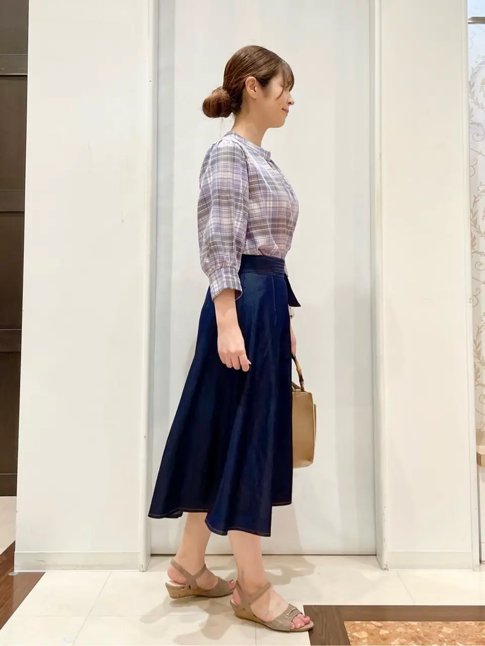 ANY SIS スタッフ コーディネート画像