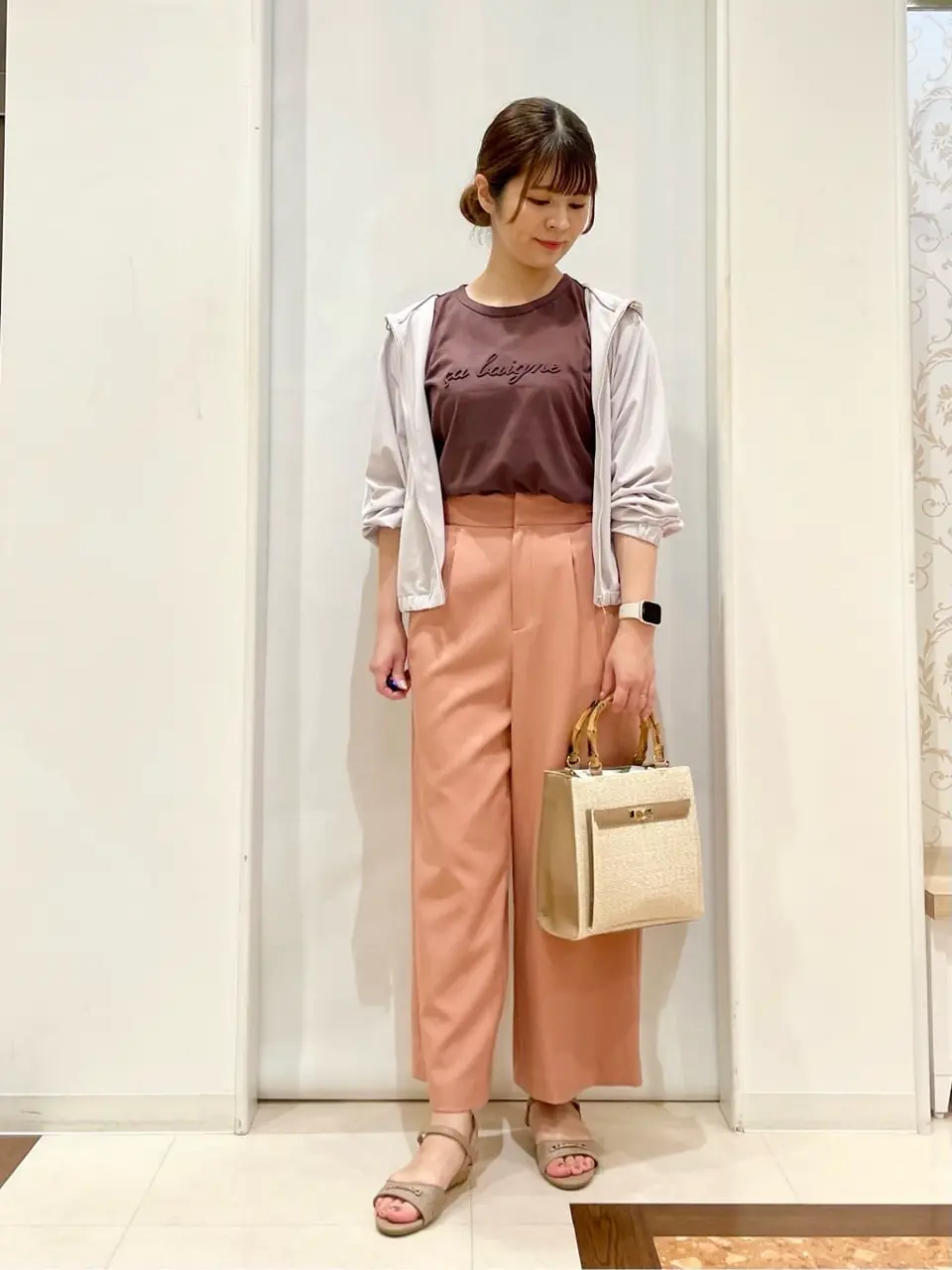 ANY SIS スタッフ コーディネート画像