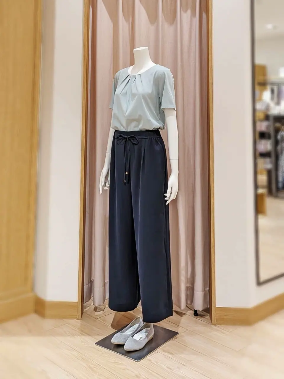 ANY SIS 岩田 コーディネート画像