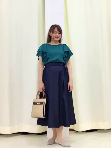 ANY SIS スタッフ コーディネート画像