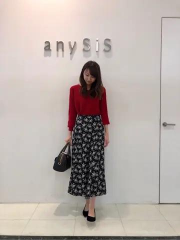 ANY SIS スタッフ コーディネート画像
