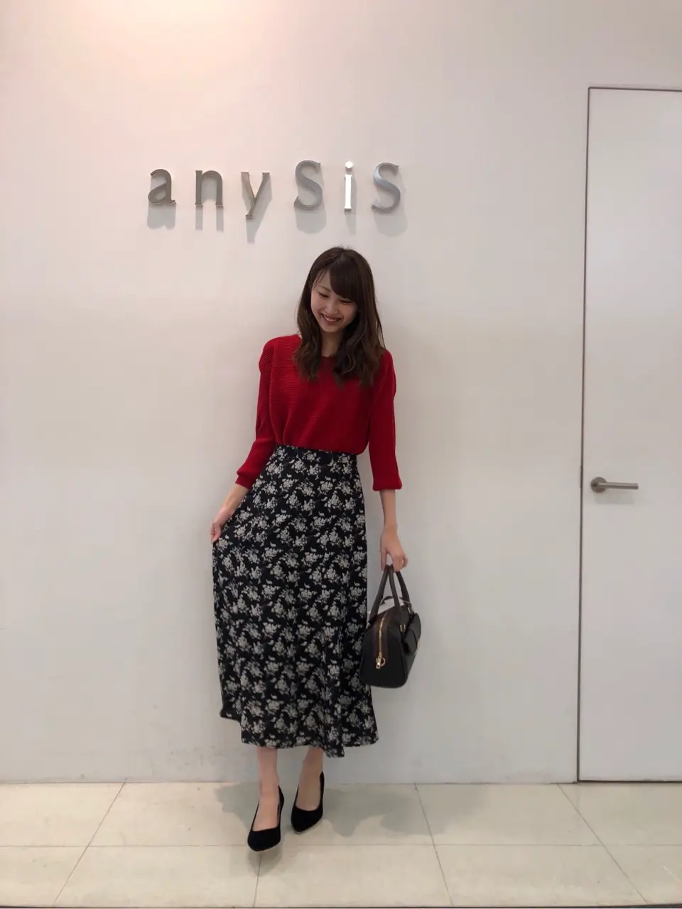 ANY SIS スタッフ コーディネート画像