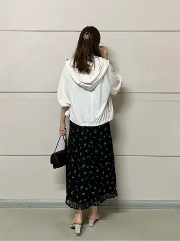 ANY SIS みぃ コーディネート画像