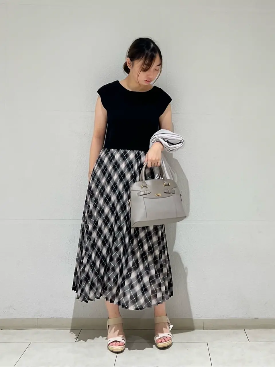 ANY SIS 村上 コーディネート画像