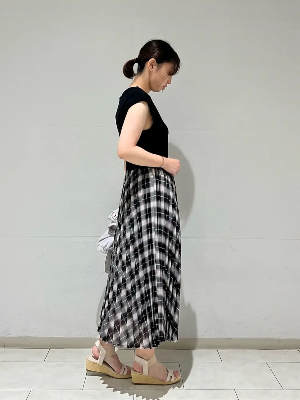 ANY SIS 村上 コーディネート画像