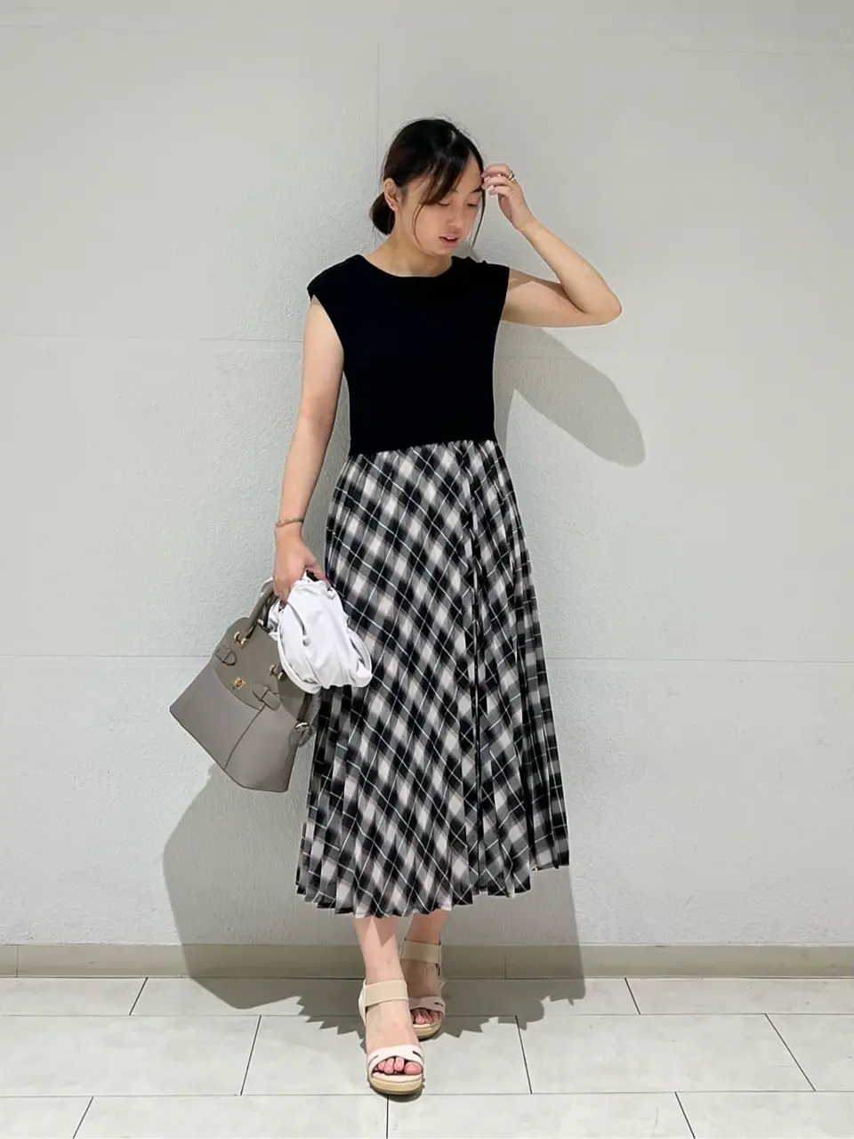 ANY SIS 村上 コーディネート画像