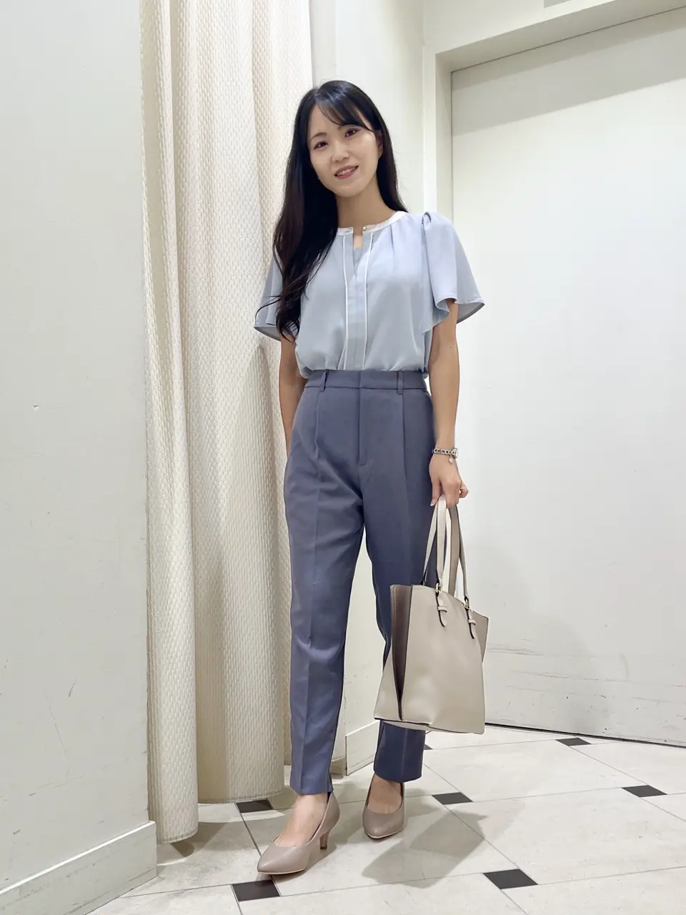 ANY SIS スタッフ コーディネート画像