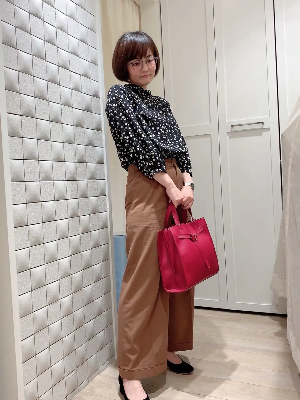 ANY SIS スタッフ コーディネート画像