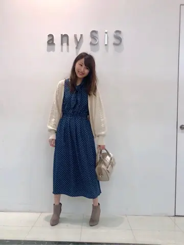 ANY SIS スタッフ コーディネート画像