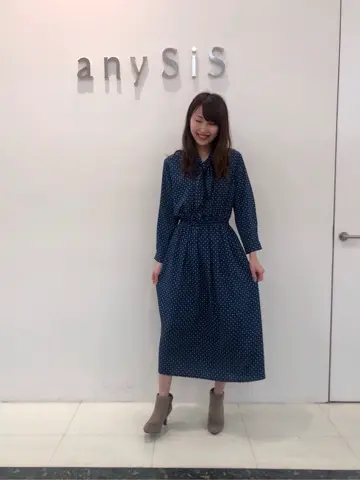 ANY SIS スタッフ コーディネート画像