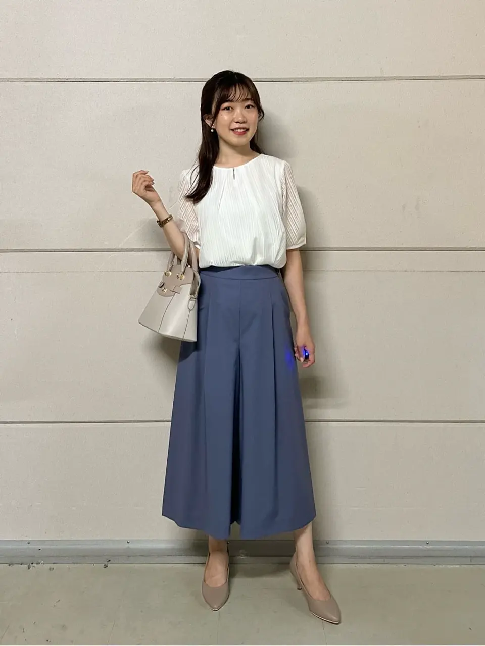 ANY SIS みぃ コーディネート画像