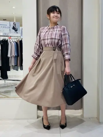 ANY SIS 川根　彩 コーディネート画像