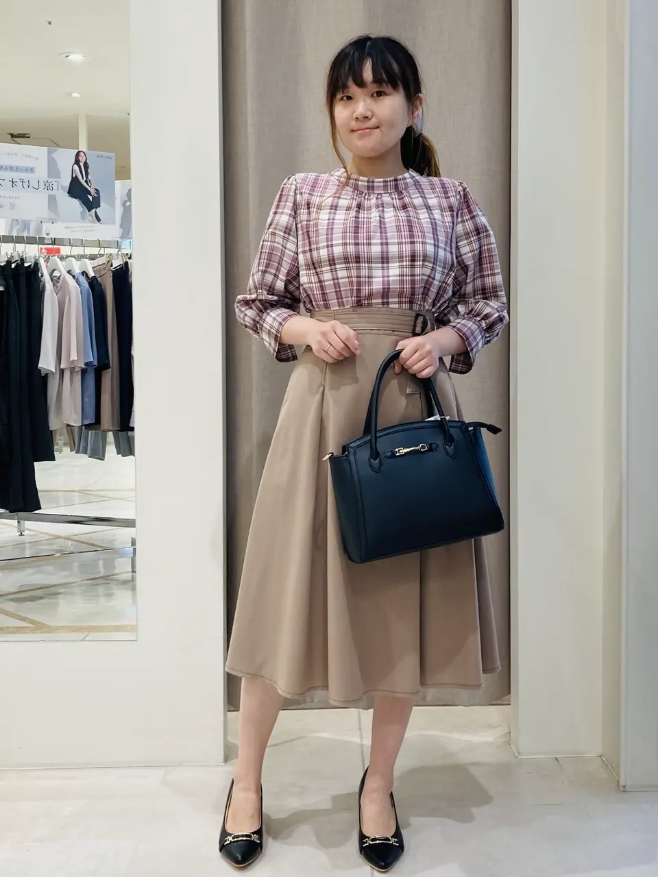 ANY SIS 川根　彩 コーディネート画像