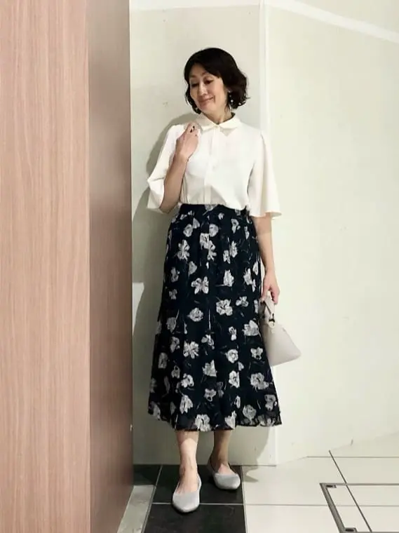 ANY SIS スタッフ コーディネート画像