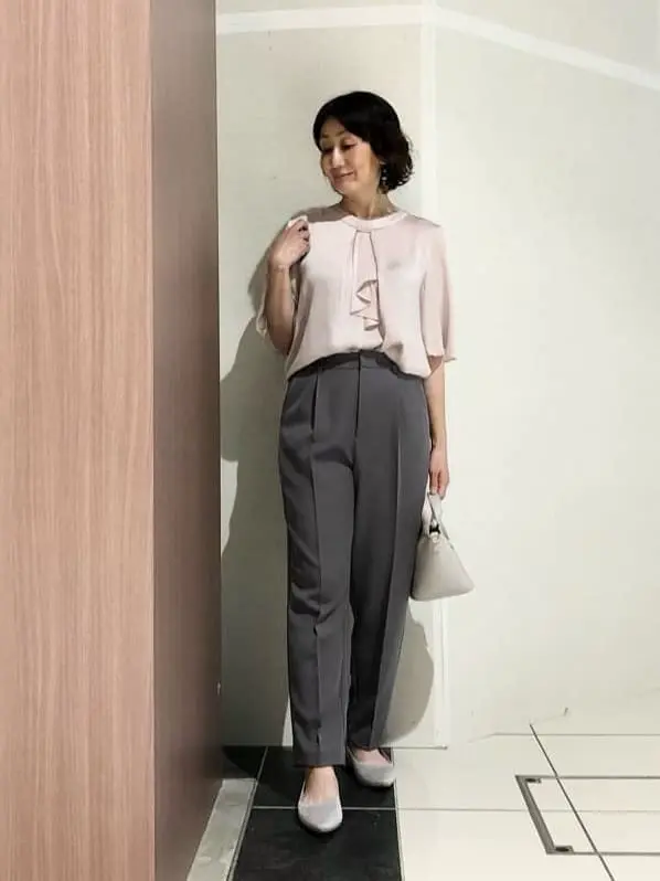 ANY SIS スタッフ コーディネート画像