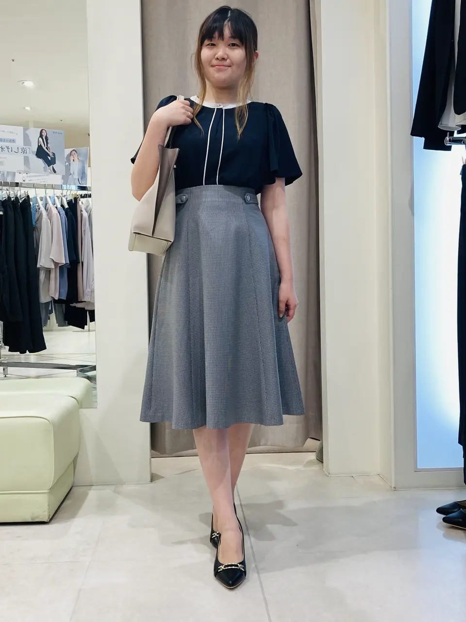 ANY SIS 川根　彩 コーディネート画像