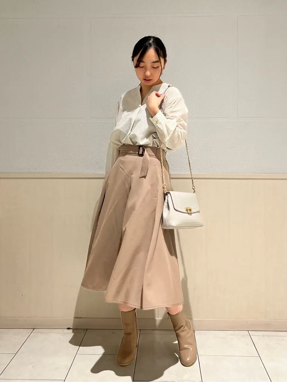 ANY SIS 村上 コーディネート画像