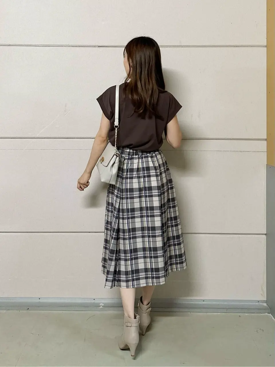 ANY SIS みぃ コーディネート画像