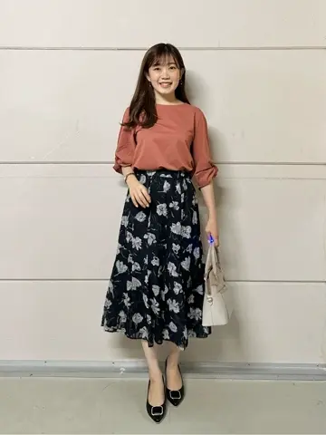 ANY SIS みぃ コーディネート画像