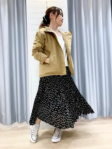 ANY SIS 丸岡 コーディネート画像