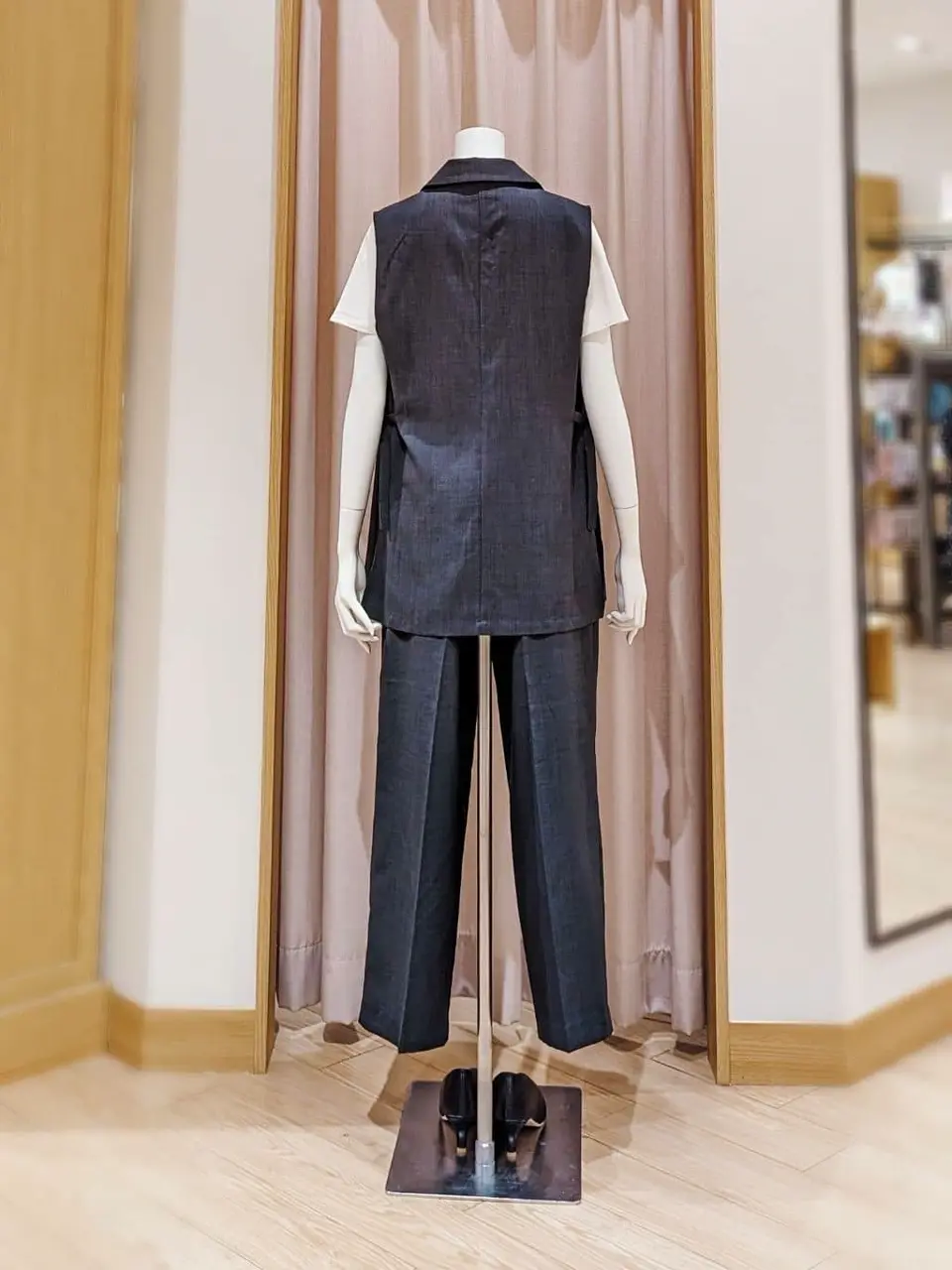 ANY SIS 岩田 コーディネート画像