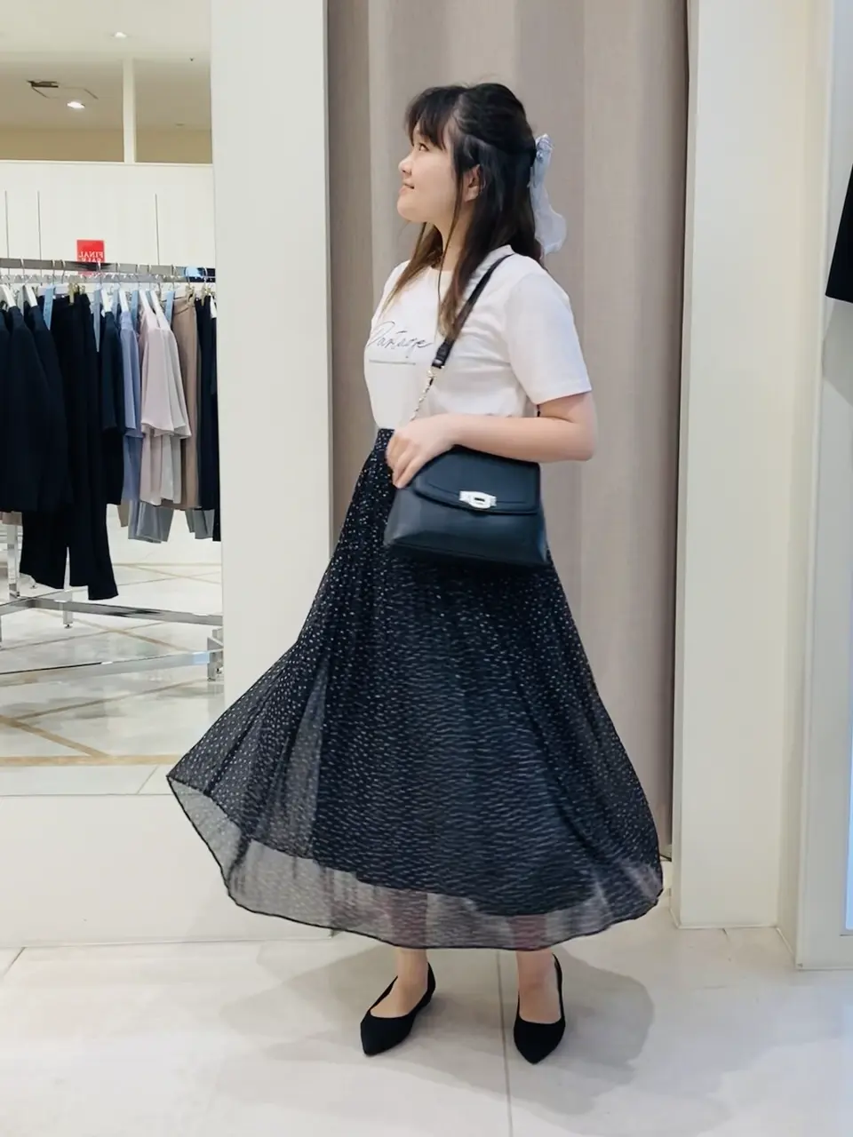 ANY SIS 川根　彩 コーディネート画像