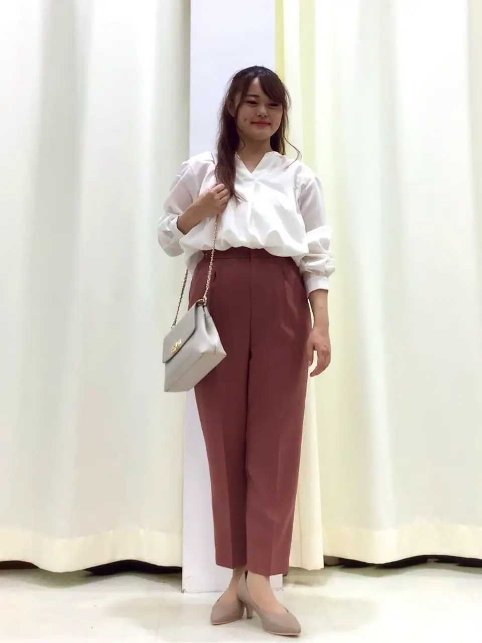 ANY SIS スタッフ コーディネート画像