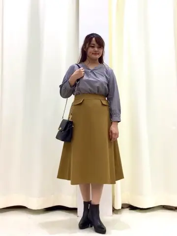 ANY SIS スタッフ コーディネート画像