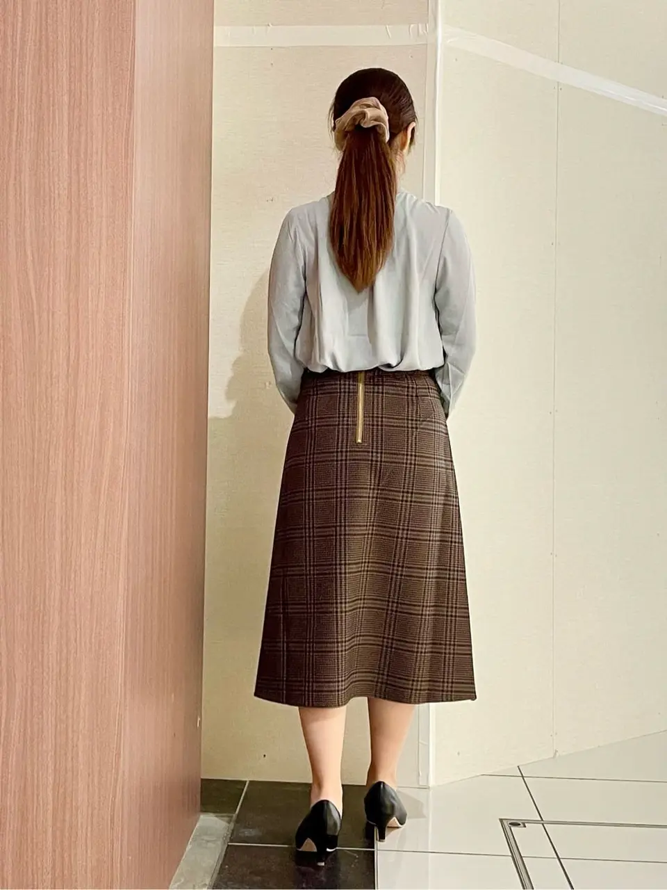 ANY SIS スタッフ コーディネート画像