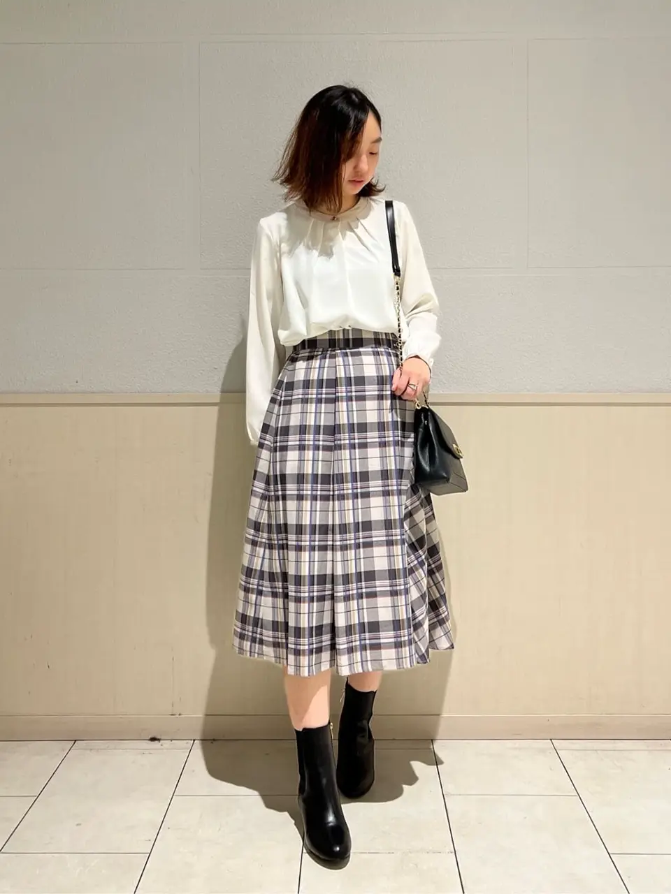 ANY SIS 村上 コーディネート画像