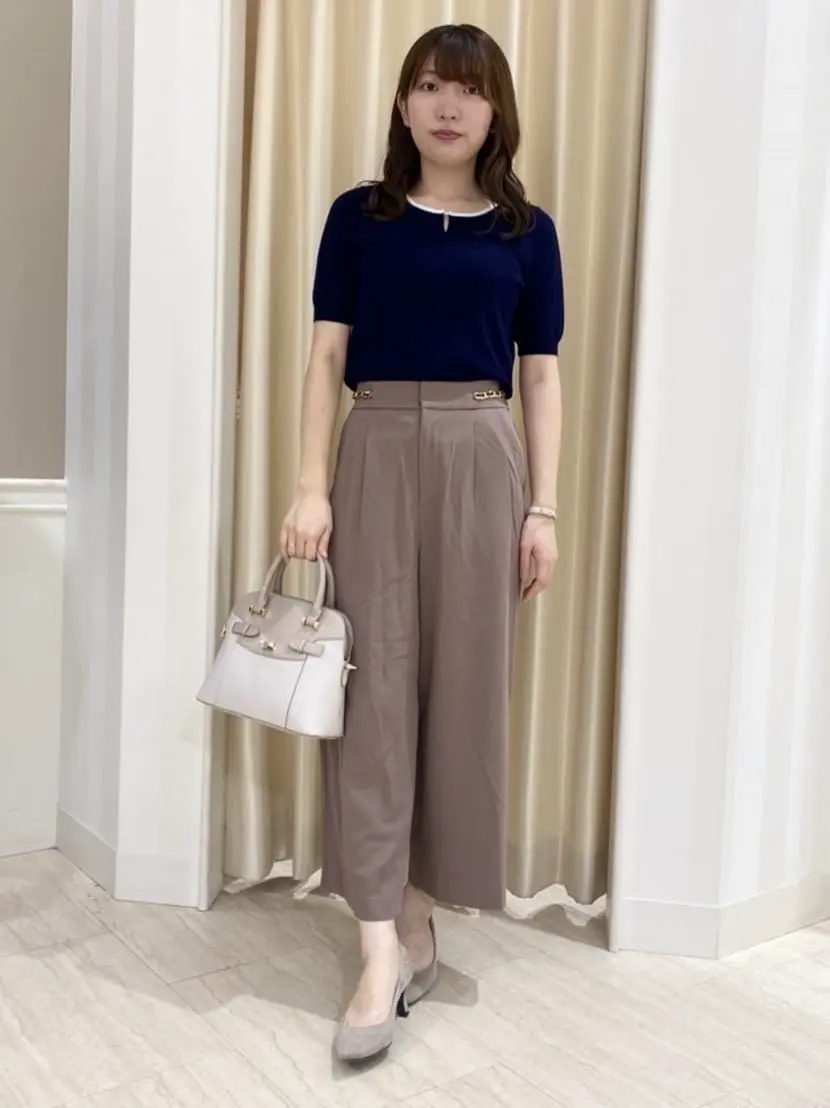 ANY SIS 伊藤 コーディネート画像