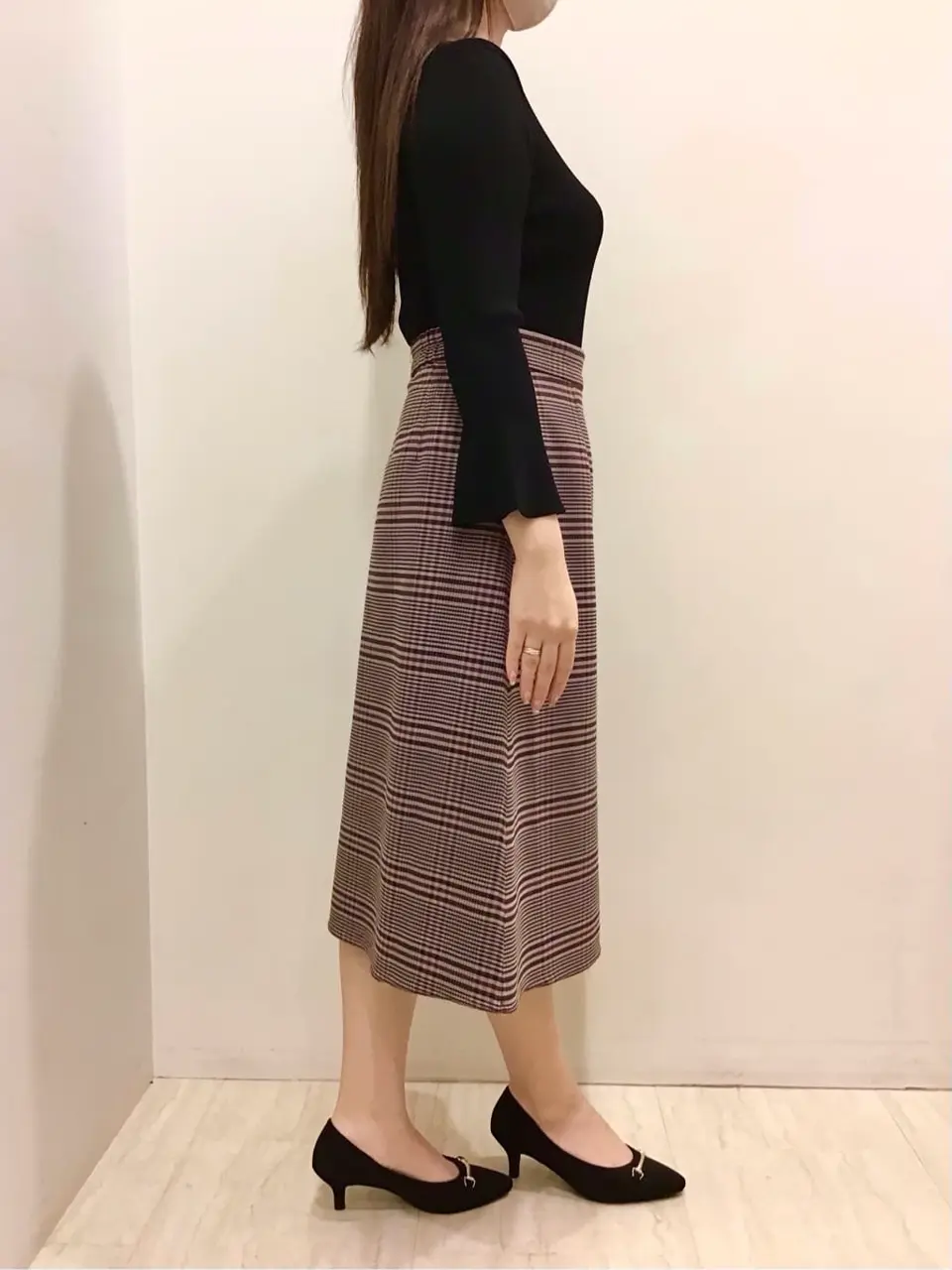 ANY SIS スタッフ コーディネート画像